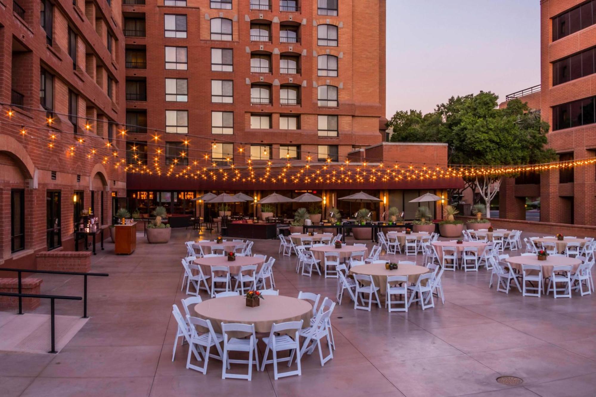 Scottsdale Marriott Old Town Hotel Екстериор снимка